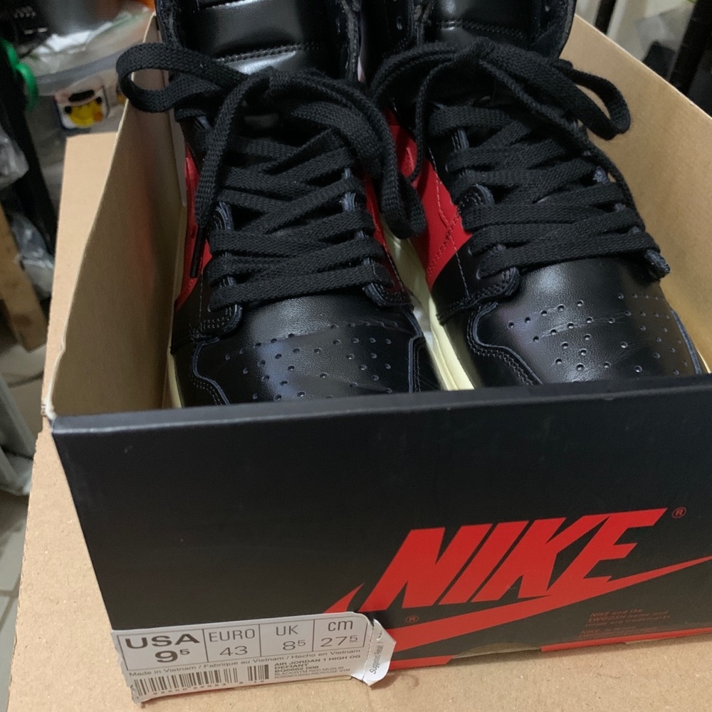 Air Jordan 1 High OG Defiant couture